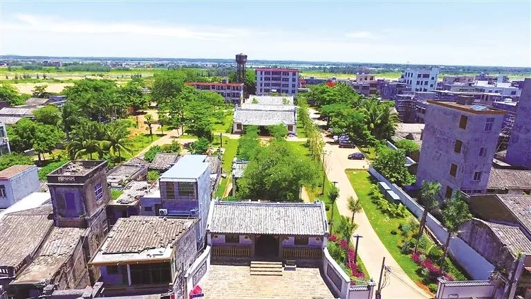 定安古城里古县衙全景图