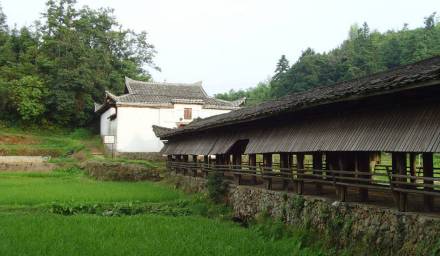 茫荡山 宝珠廊桥