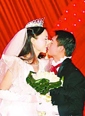 李小双在婚礼