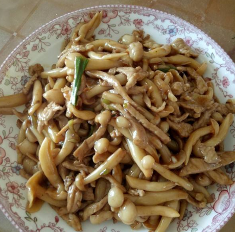 蘑菇炒肉丝
