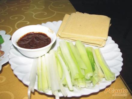 煎饼卷大葱的主要原料