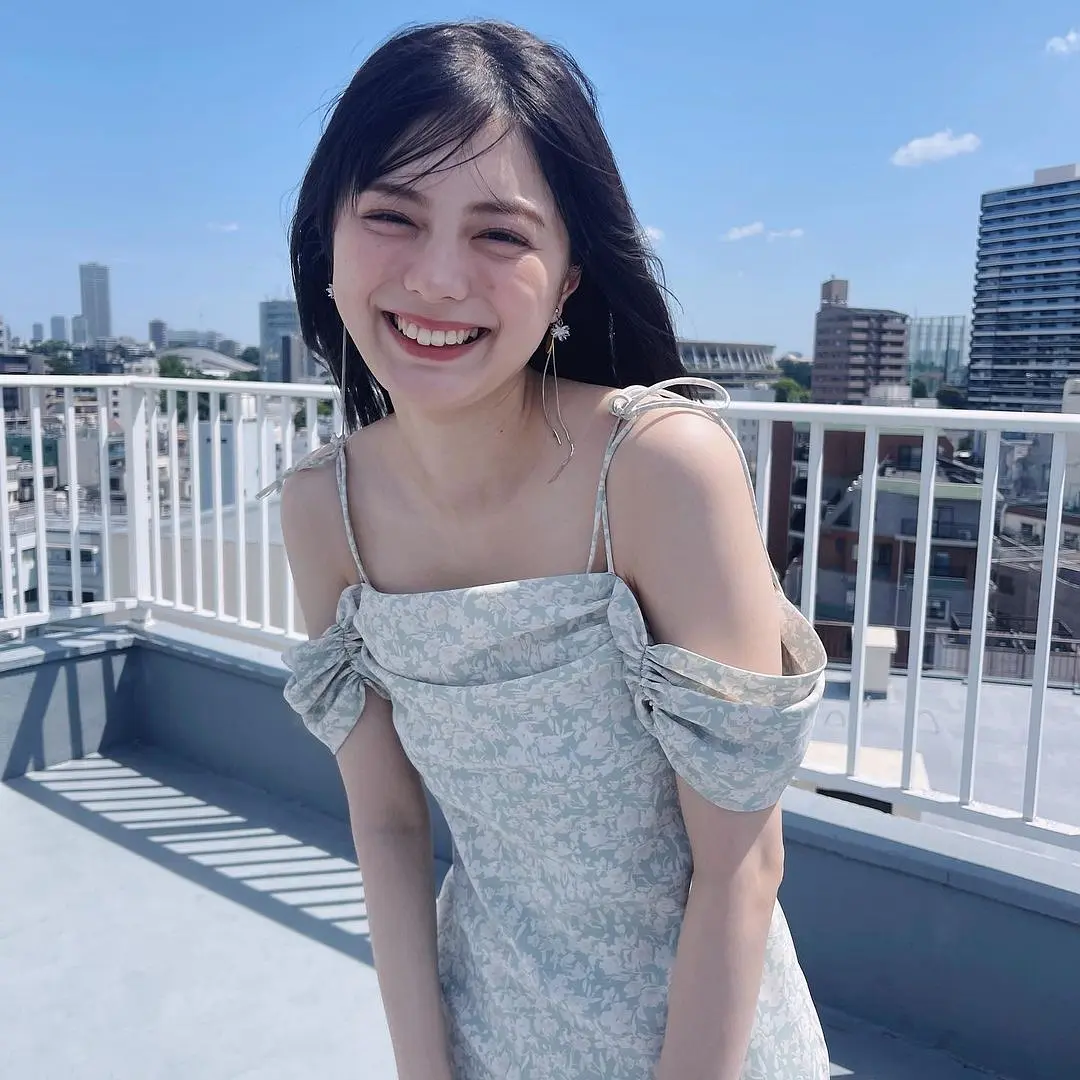 绀野彩夏的图片