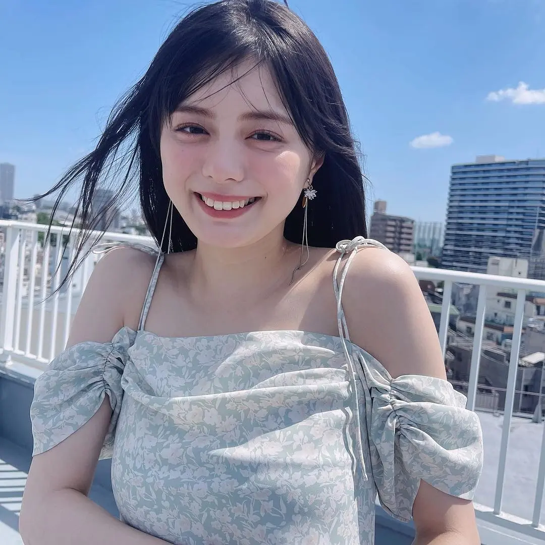 绀野彩夏的图片