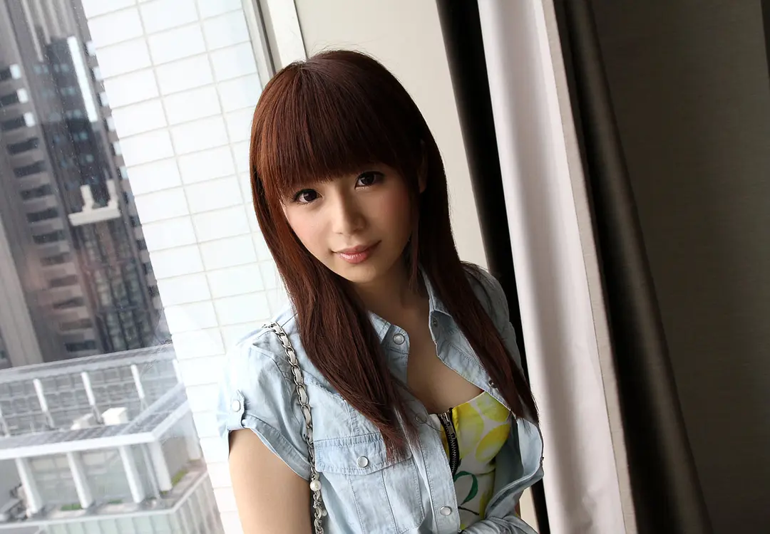 栗林里莉