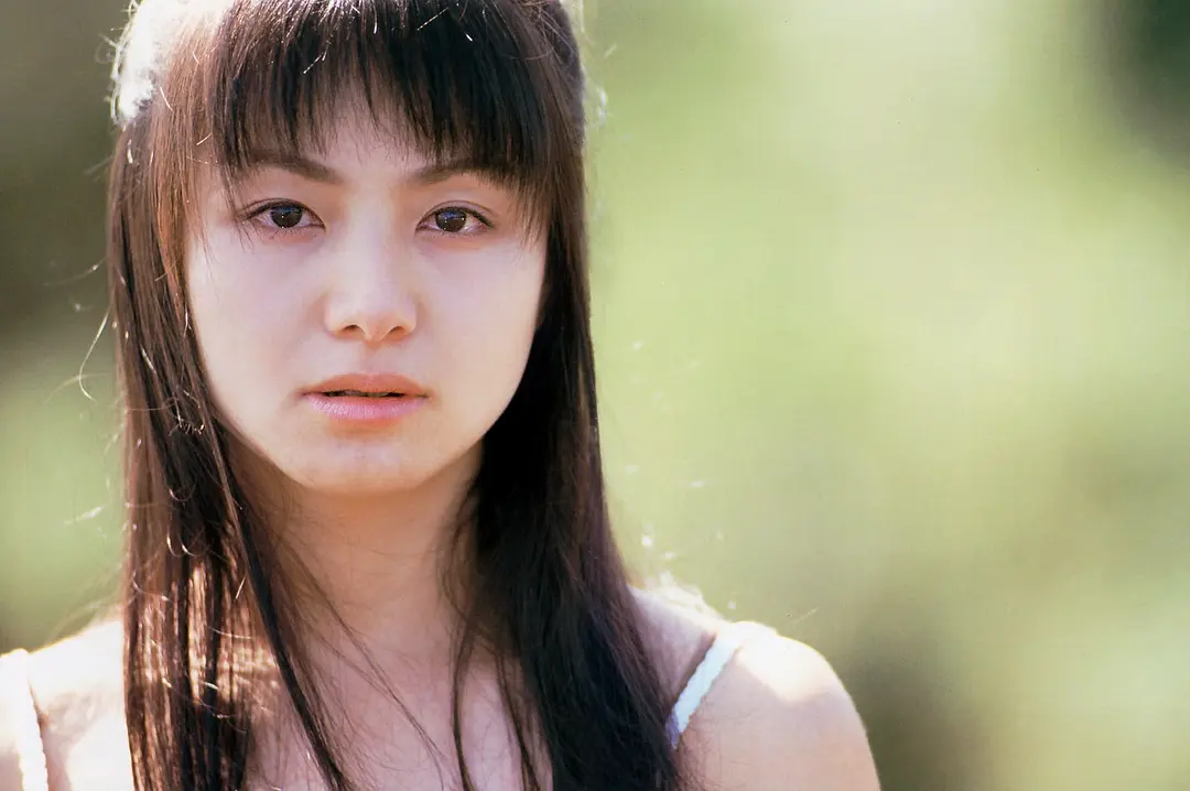 城麻美 
