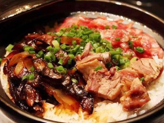 儿菜咸肉煲仔饭