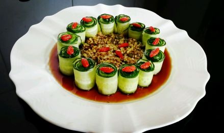 凉拌黄瓜卷