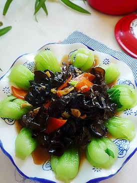 木耳炒油菜