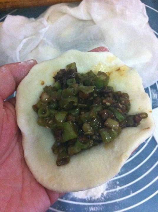 牛肉酱豆角包