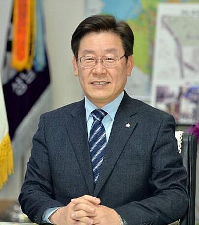 城南市长：李在明