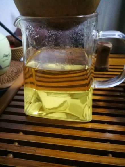 黑水中蜂蜜