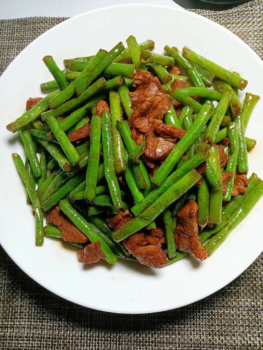 豆角炒肉