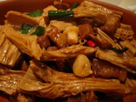 腐竹炒肉