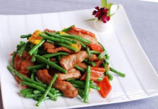 豆角炒肉片