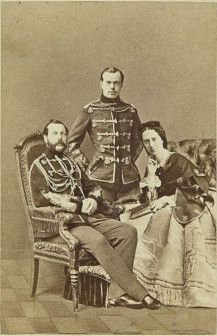 1870年的亚历山大二世夫妇和儿子