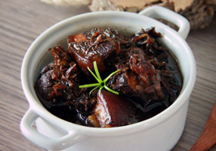 梅干菜炖肉