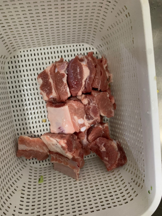玉米排骨汤制作步骤