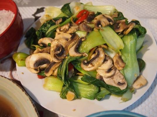 口蘑烧油菜