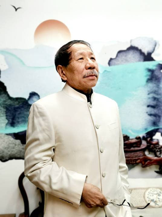 谢新辞