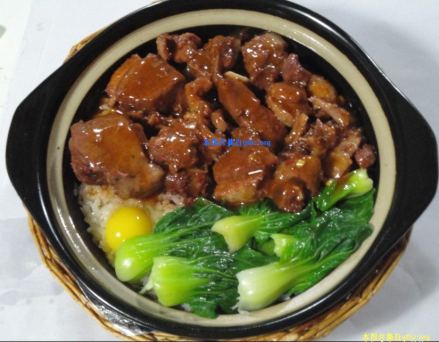 仔排煲仔饭