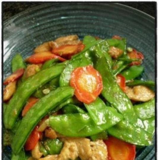 鸡肉炒荷兰豆