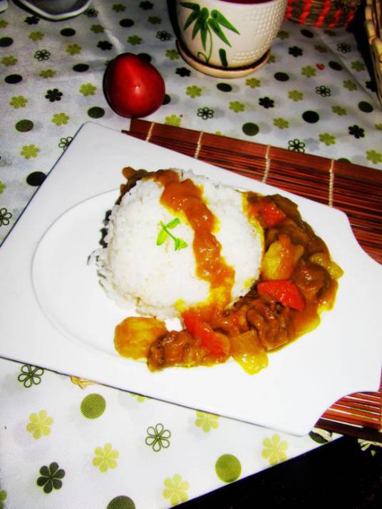 咖喱雪龙牛肉饭