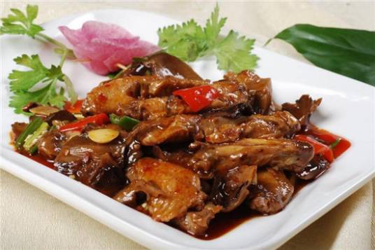 香菇焖鸡翅