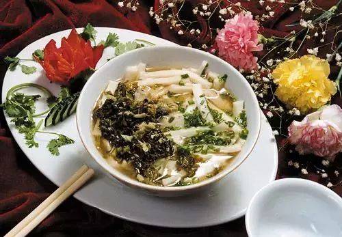 酸菜饵块粑