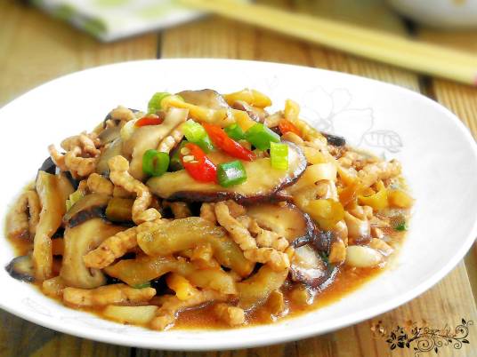 榨菜香菇炒肉丝