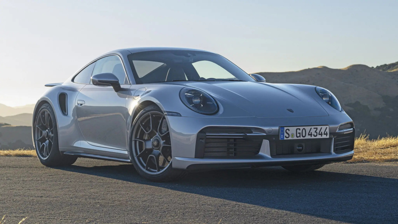 911