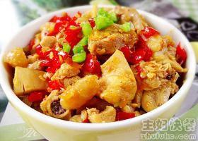 剁椒香辣的味道加上鸡肉细嫩的口感