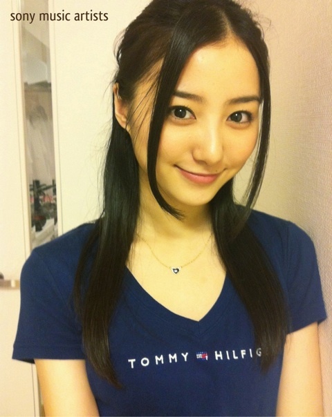高田里穗的图片