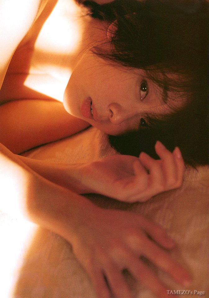 川上麻衣子的图片