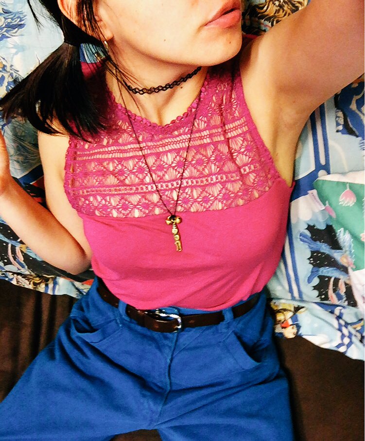 我妻三轮子的图片