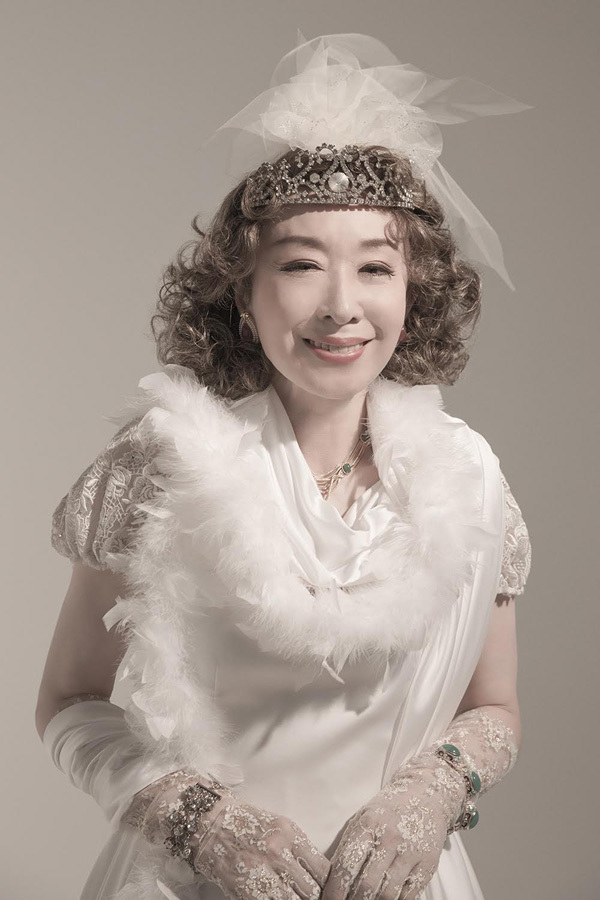 三田佳子的图片