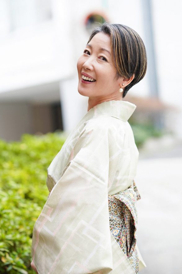 安藤麻吹的图片