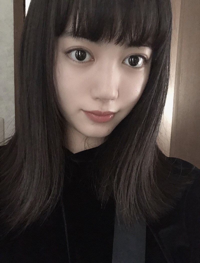 青山爱依的图片