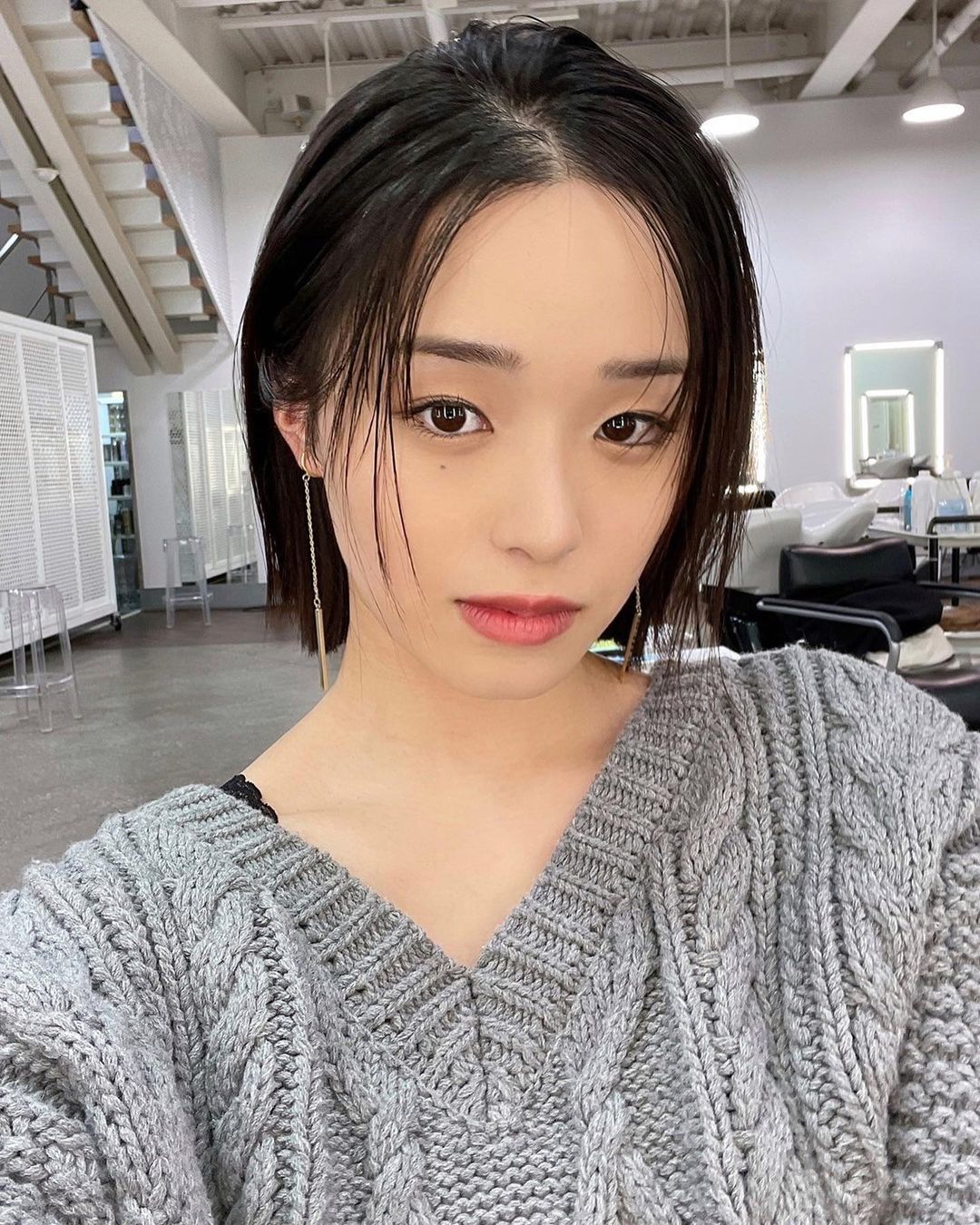 小牧那凪的图片