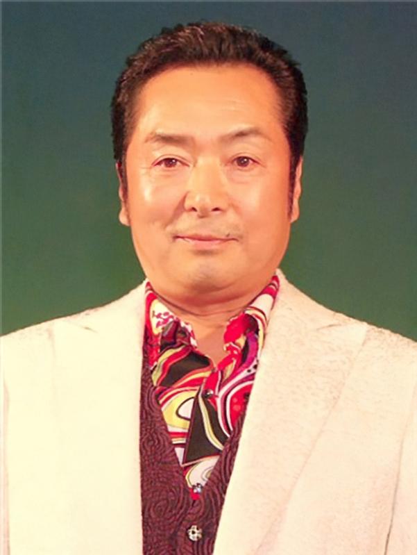 青井辉彦的图片