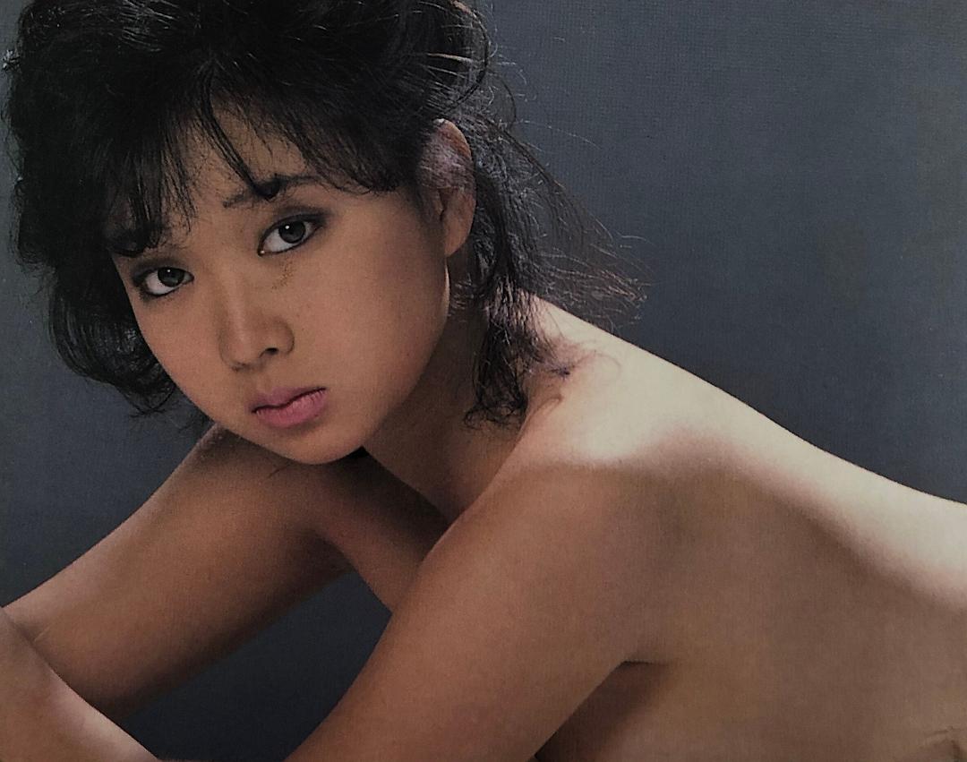 川上麻衣子的图片
