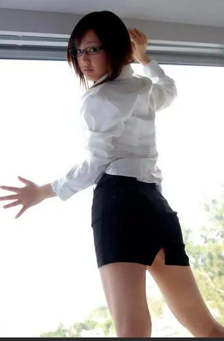 谷麻纱美的图片