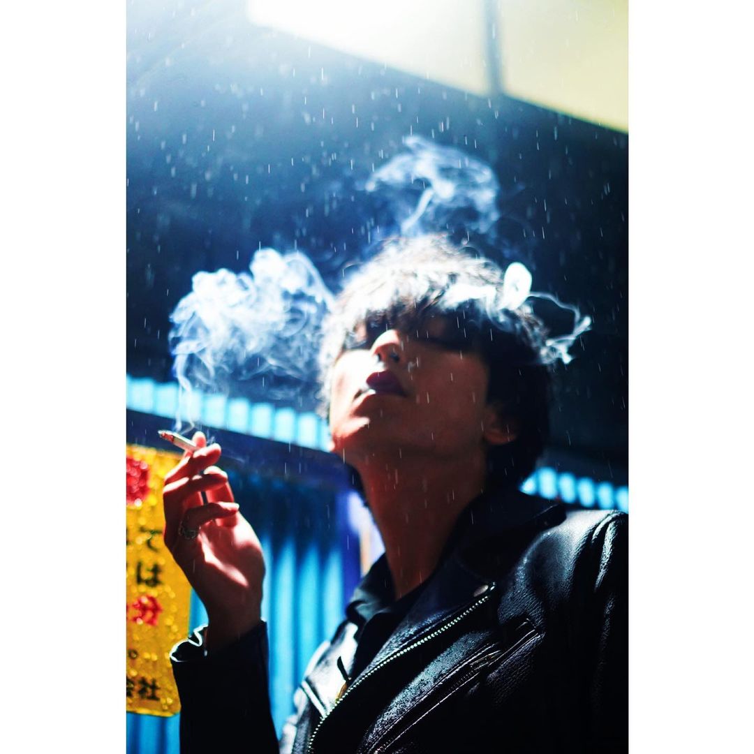水石亚飞梦的图片