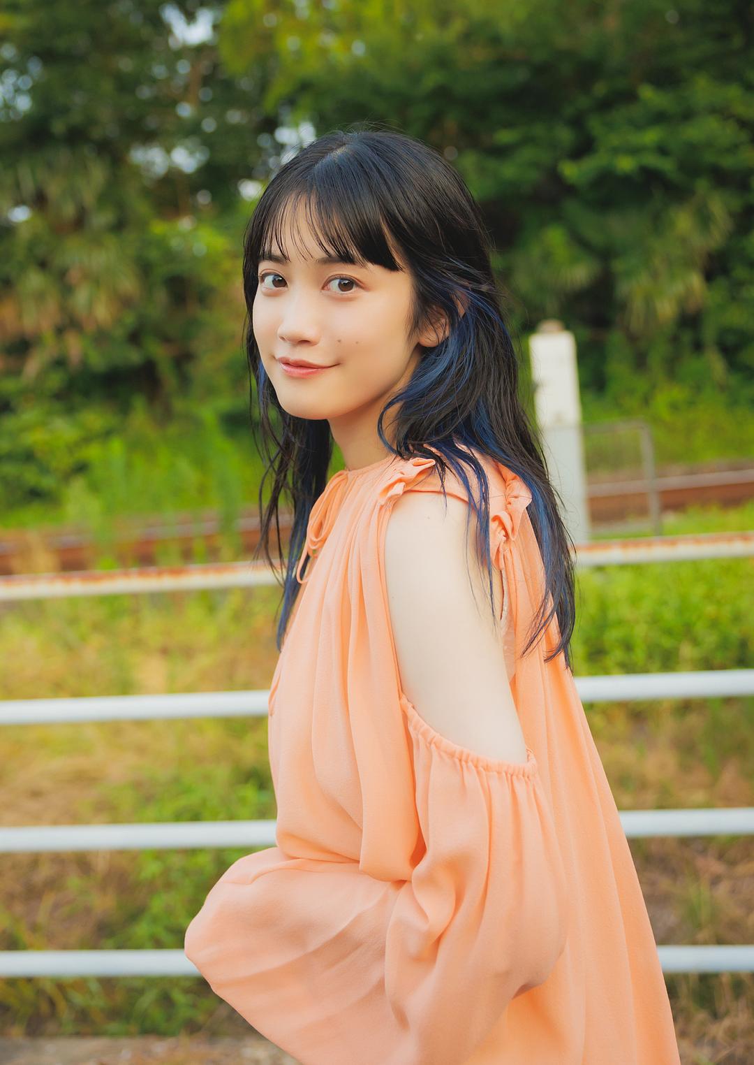 小泉萌香的图片