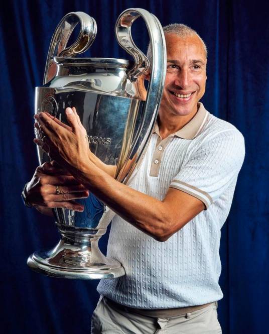 亨里克·拉尔森