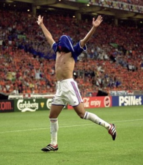 2000年欧洲杯决赛进球