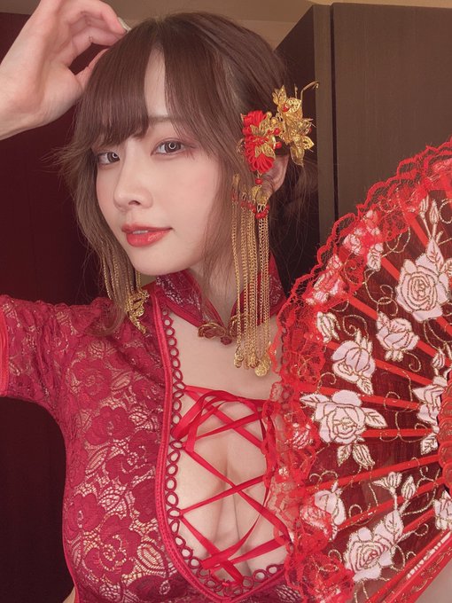 白川のぞみ