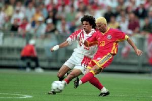 与突尼斯比赛中染成黄发的哈吉