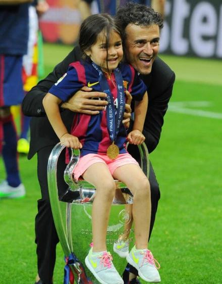 恩里克和女儿莎娜