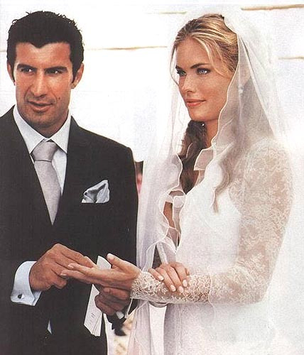 菲戈（左）-海伦结婚照