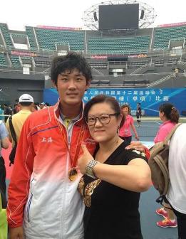 张之臻与母亲
